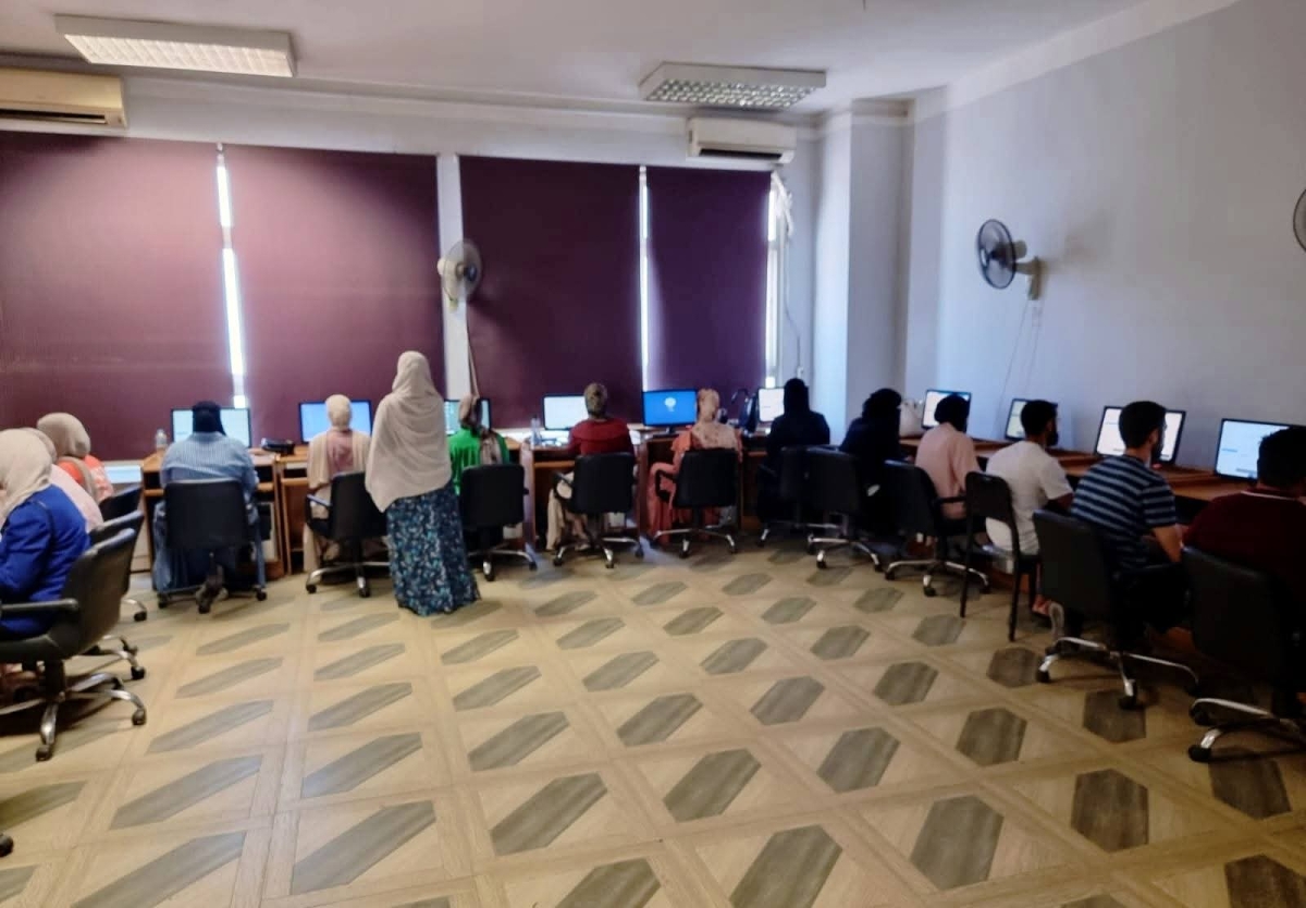 جانب من اختبار دورة اساسيات التحول الرقمي G261 منح بوحدة التدريب علي تكنولوجيا المعلومات